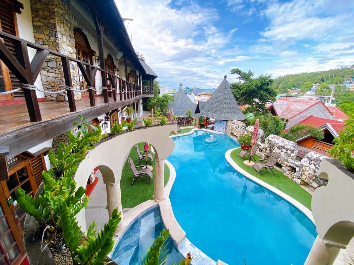 Tropicana Castle Dive Resort Powered By Cocotel Puerto Galera Extérieur photo