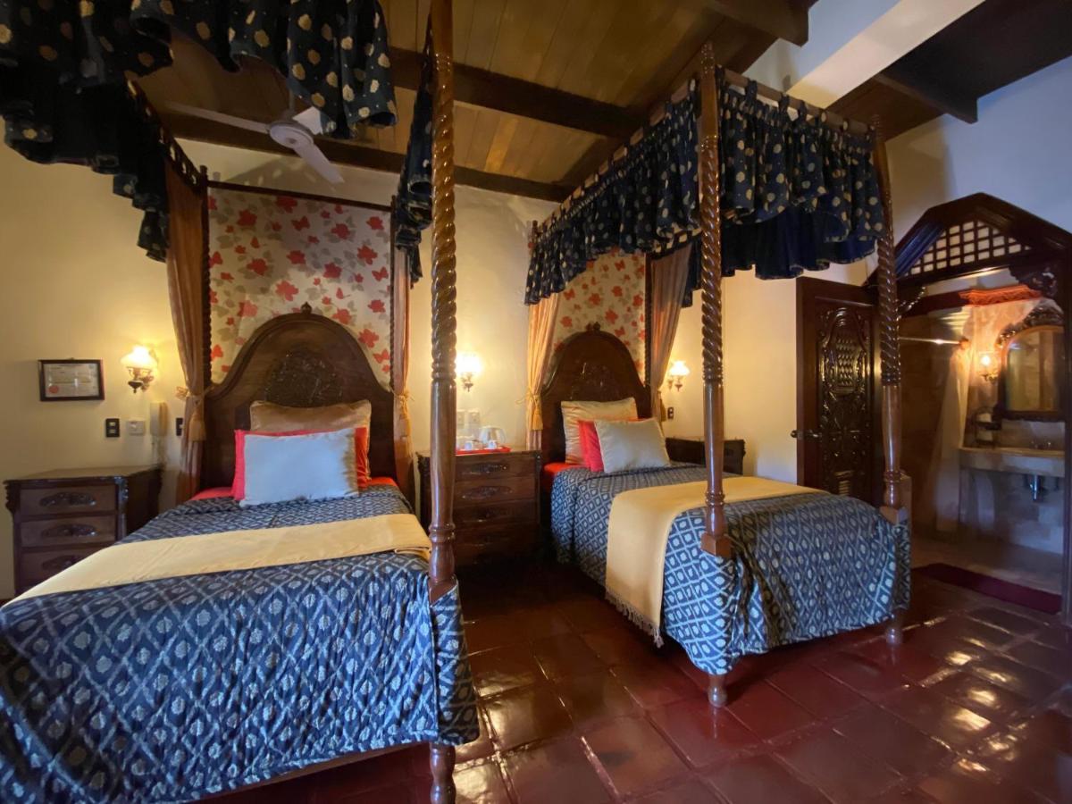 Tropicana Castle Dive Resort Powered By Cocotel Puerto Galera Extérieur photo