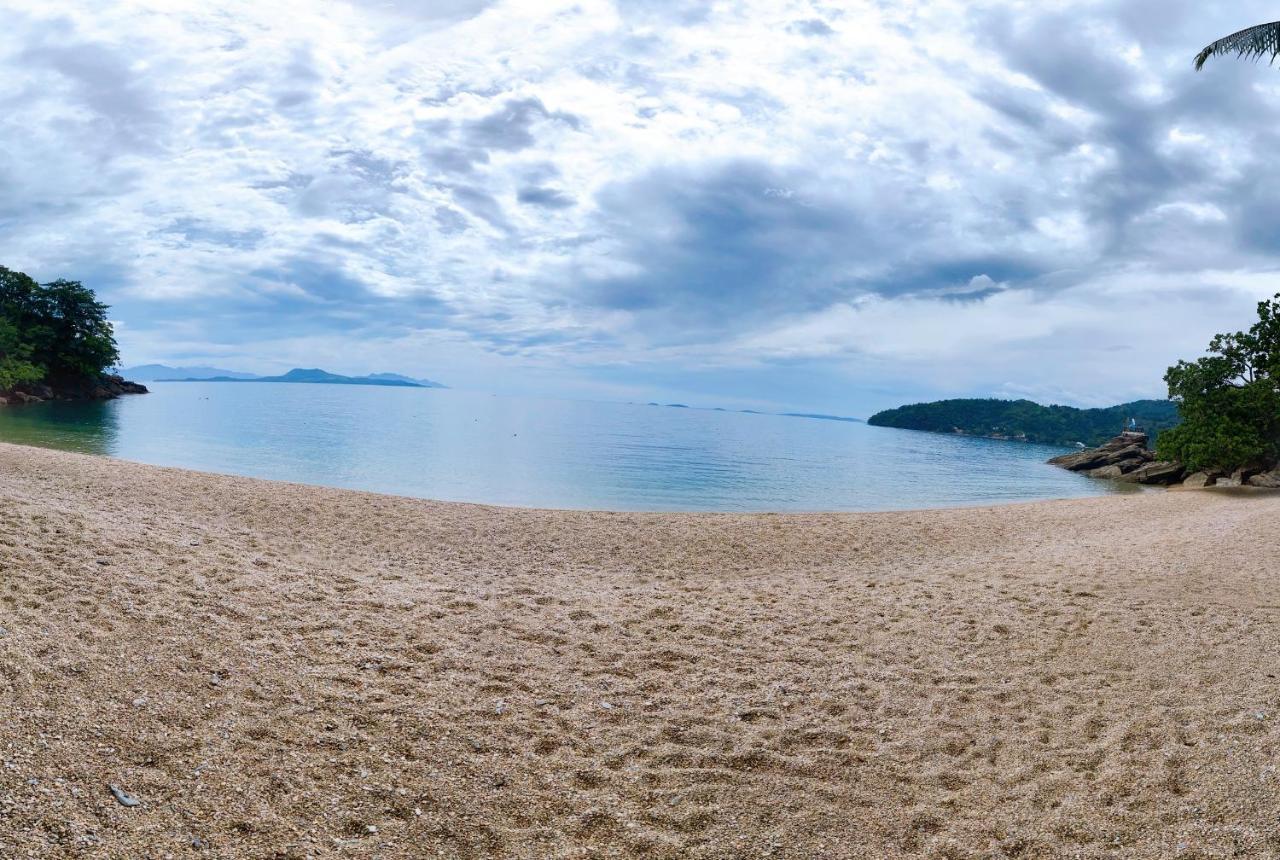 Tropicana Castle Dive Resort Powered By Cocotel Puerto Galera Extérieur photo