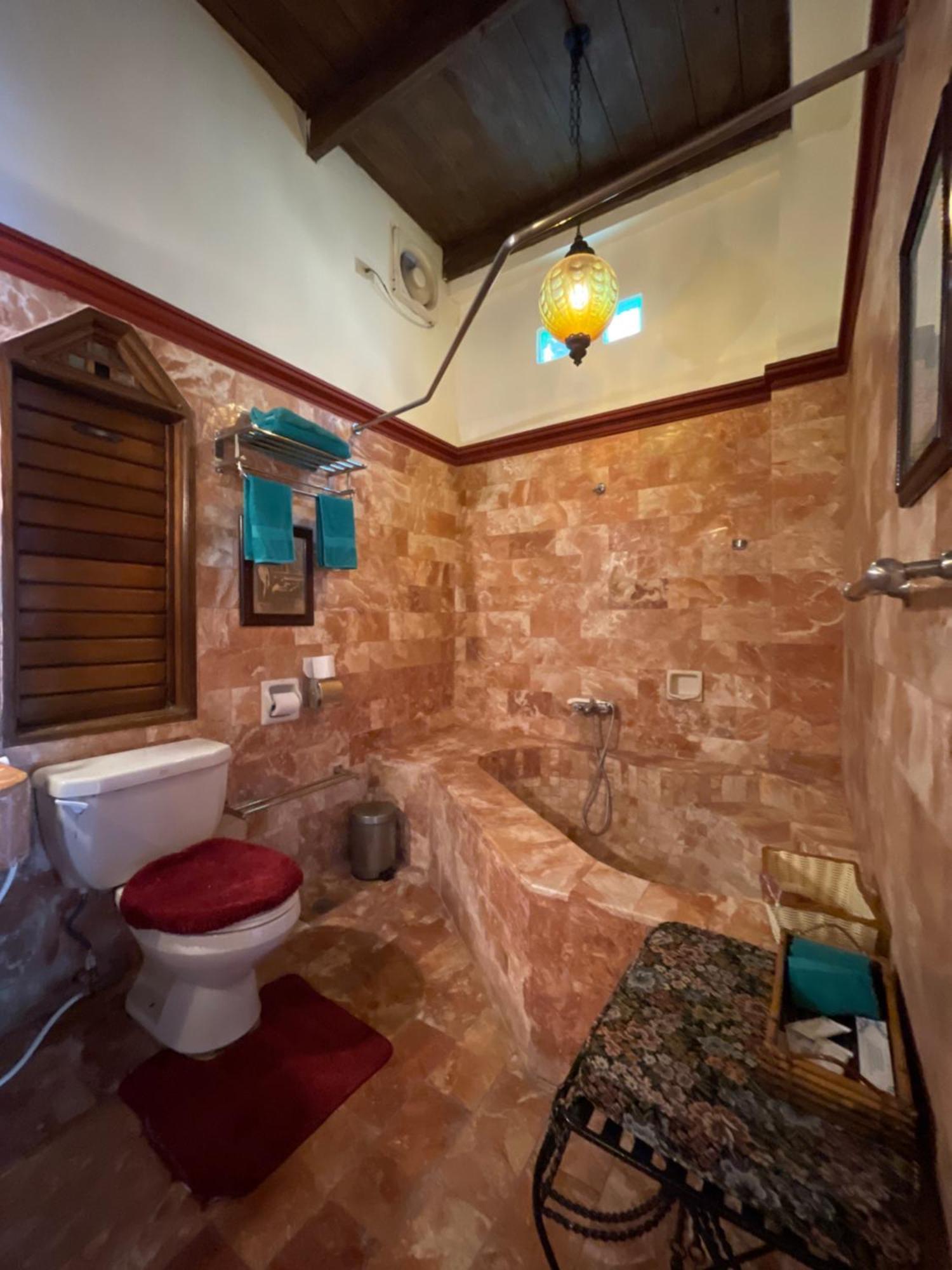 Tropicana Castle Dive Resort Powered By Cocotel Puerto Galera Chambre photo